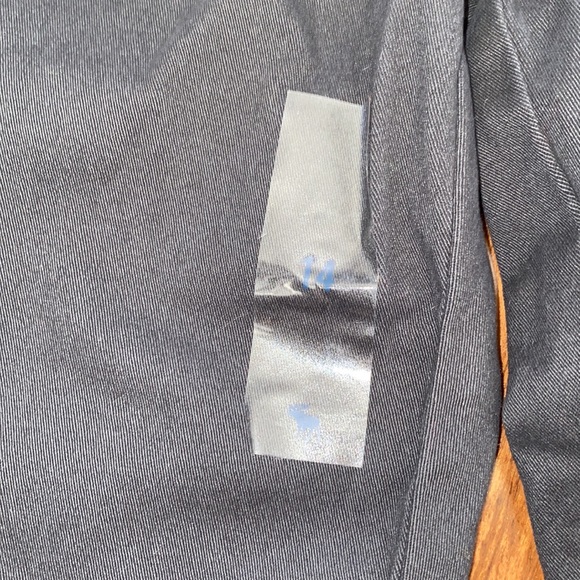 NWT | ABERCROMBIE KIDS CARGO PANTS | GIRLS SIZE 14 - Picture 2 of 5